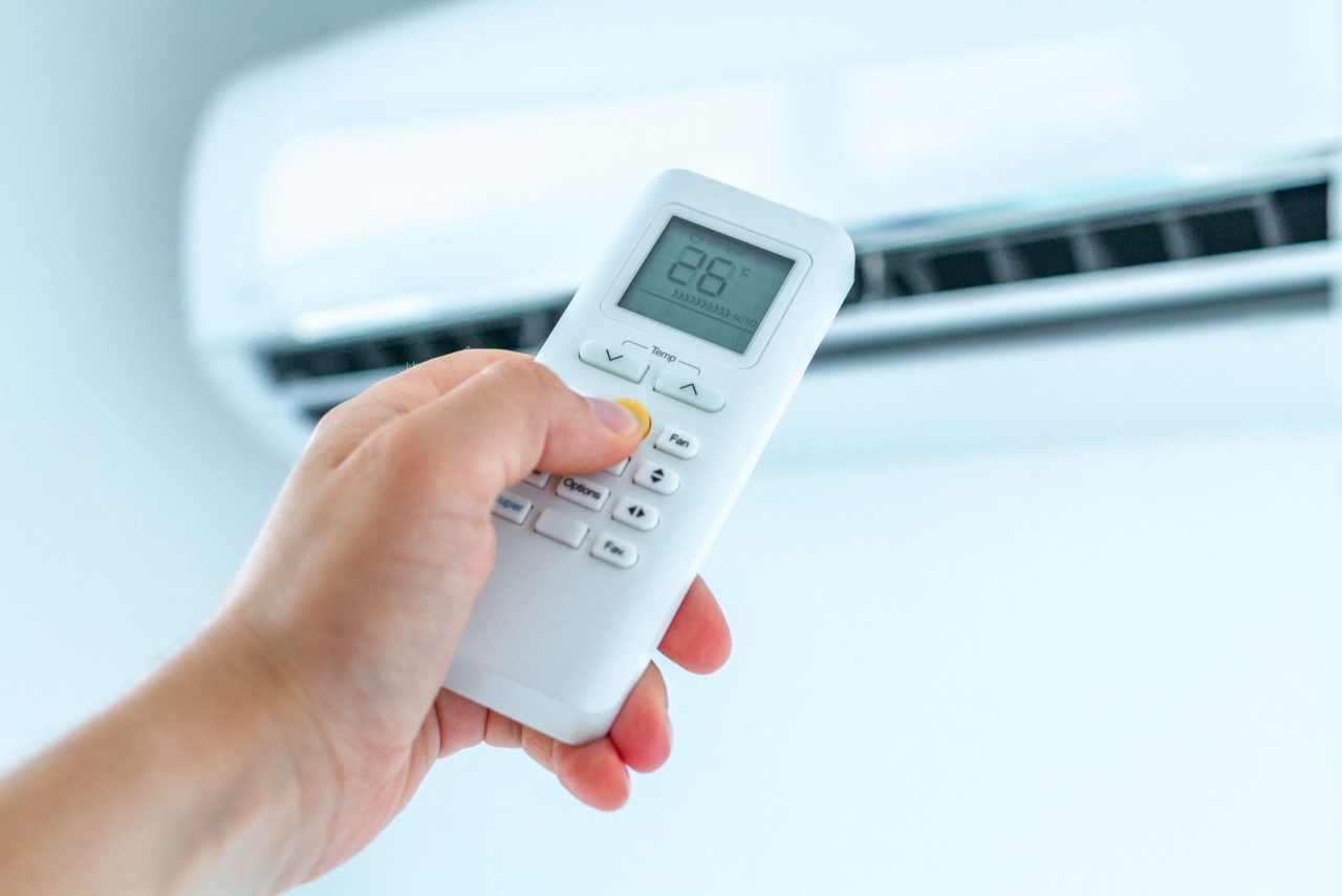 Moderne sommerliche Kühlsysteme zur Reduzierung des Energieverbrauchs in Gebäuden